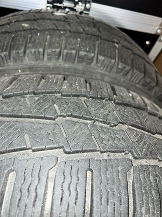 Michelin agilis Alpin 215/65 R16