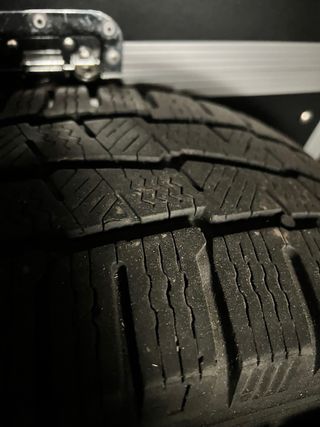 Michelin agilis Alpin 215/65 R16