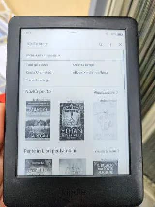 Amazon Kindle 10