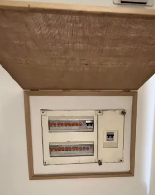 Lote 2 Marcos Hofmann Madera 30x40cm