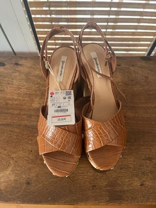 Sandalias Stradivarius Marrón Talla 37