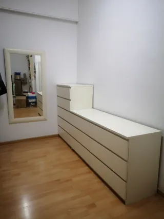 Vestidor modular/Espejo y cómodas