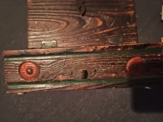 Caja antigua con llave y cajitas