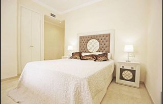 Piso en alquiler en Los Naranjos - Las Brisas en Marbella