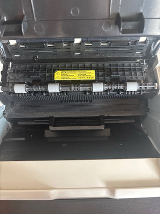 Impresora Samsung Pequeña Negra y Blanca