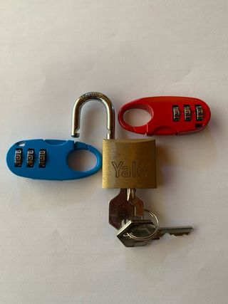 Set 3 Lucchetti Yale e Valigie