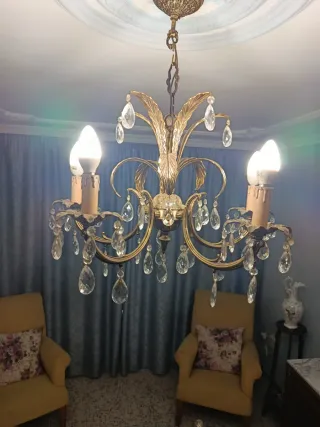 Lámpara Dorada de Techo