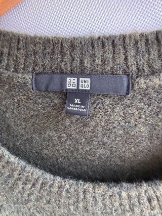 Jersey Uniqlo Verde Talla XL Unisex
