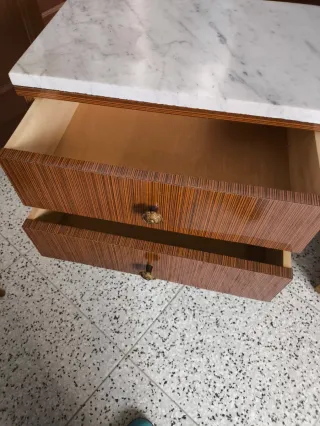 Mesita de noche mármol y madera