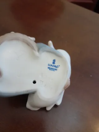 Lladró Pata con cesta de patitos