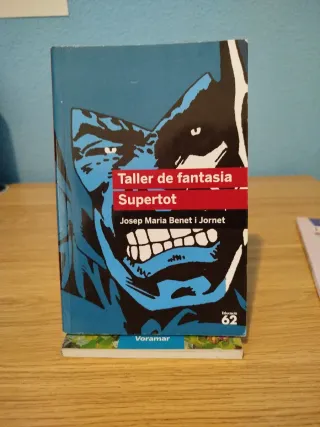 Taller de fantasia. Supertot