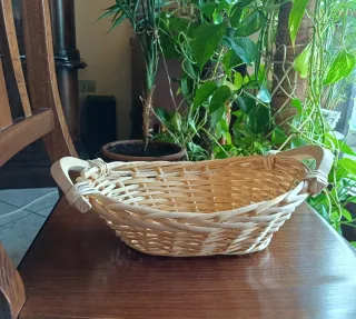 Cestino vimini con manici legno