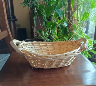 Cestino vimini con manici legno