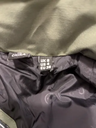 Parka, plumífero, abrigo Superdry verde con capuch