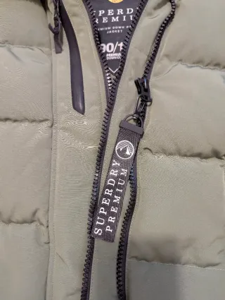 Parka, plumífero, abrigo Superdry verde con capuch