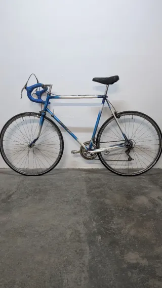 Bicicleta carretera clásica AMAT