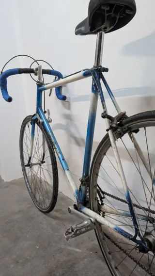 Bicicleta carretera clásica AMAT