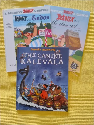 Varios libros comics  Simpson.Asterix, Mortadelo..