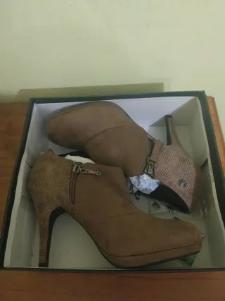 Botines CHIKA1 Marrones Tacón Mujer