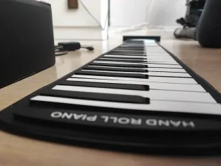 Piano Enrollable Silicona Flexible 61 Teclas