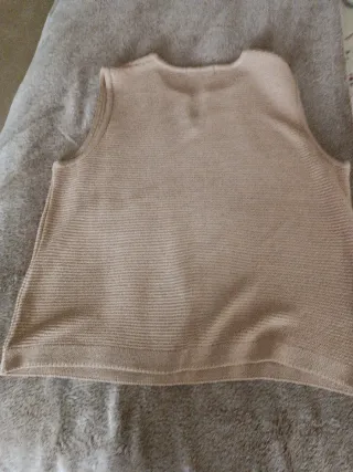 Camiseta sin mangas beige