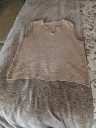 Camiseta sin mangas beige