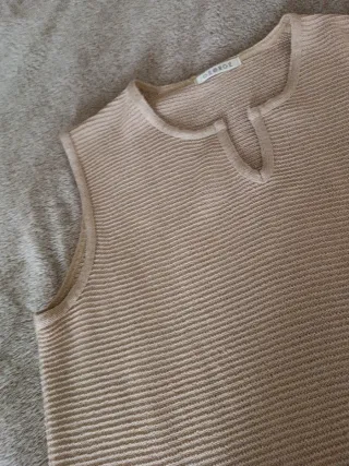 Camiseta sin mangas beige