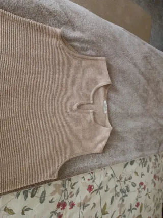 Camiseta sin mangas beige