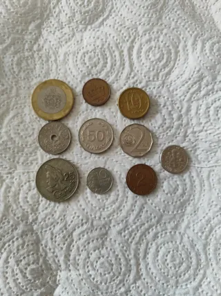 Lote de monedas de varios países