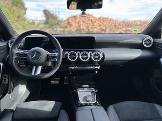 Mercedes-Benz Clase CLA 2025