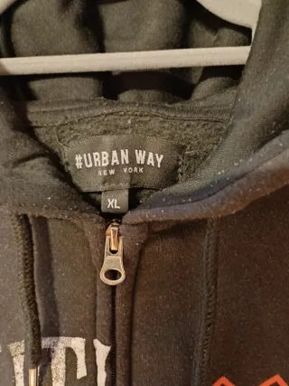 Set 2 felpe XL e pantaloni XL in ottime condizioni