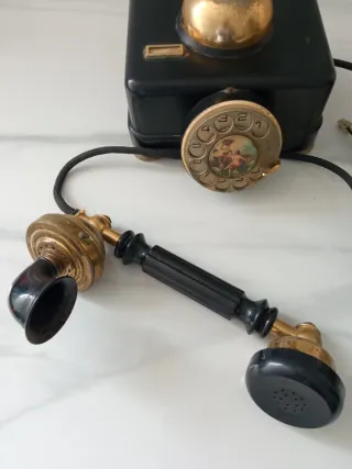 Teléfono Antiguo de Baquelita