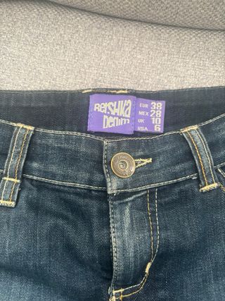 Falda Bershka estrecha tejana