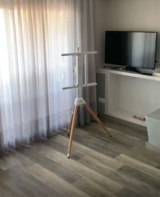 Soporte TV Trípode Madera