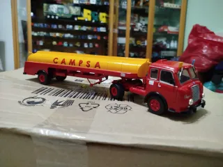 Camion pegaso con Cisterna CAMPSA Rosso