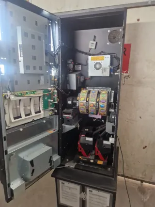 Máquina Tragaperras Nefertari Reinas de África