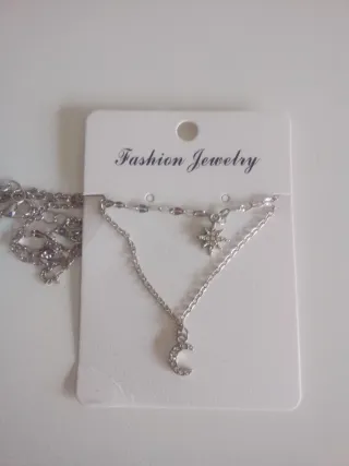 Cadena de moda con colgante de luna y estrella