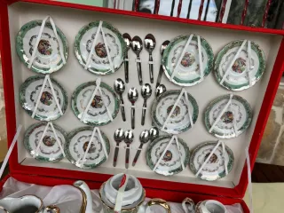 Juego de café italiano porcelana - 1 plato roto