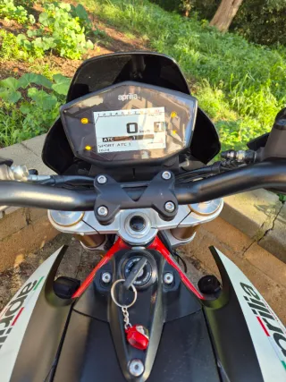 Aprilia Dorsoduro 900 2019
