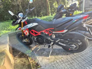 Aprilia Dorsoduro 900 2019