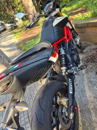 Aprilia Dorsoduro 900 2019