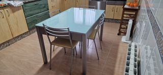 Mesa de cocina cristal y metal