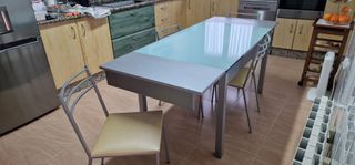 Mesa de cocina cristal y metal