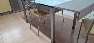 Mesa de cocina cristal y metal