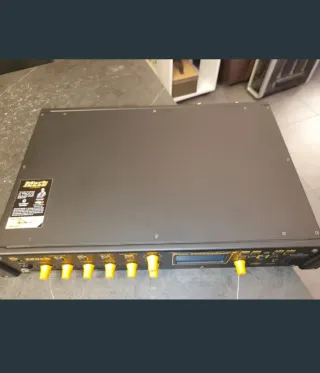 Markbass Multiamp S con valigia e pedale