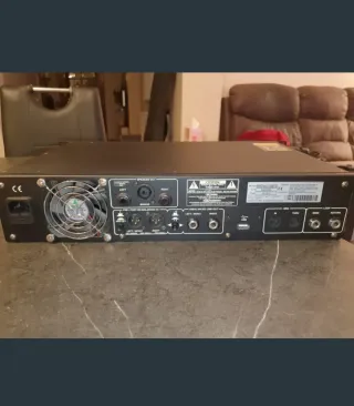 Markbass Multiamp S con valigia e pedale