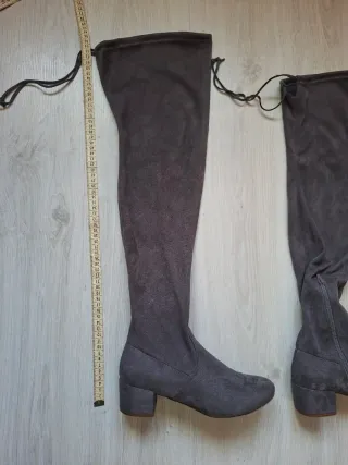 Botas altas mosqueteras grises