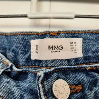 Pantalón tejano Mango Talla 36 Roto