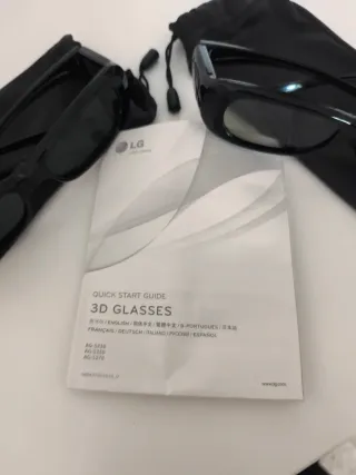 Gafas 3D LG con funda y guía