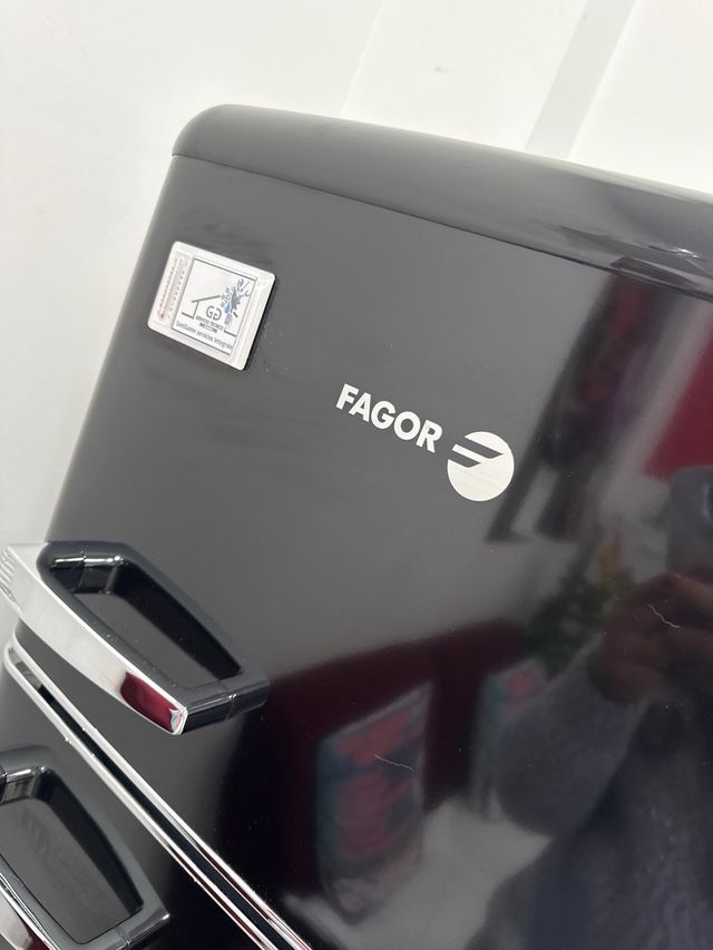 Frigorífico Fagor Negro Estilo Retro